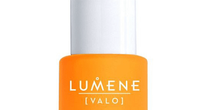Sérum Lumene Valo Glow Boost Essence avec vitamine C et acide hyaluronique
