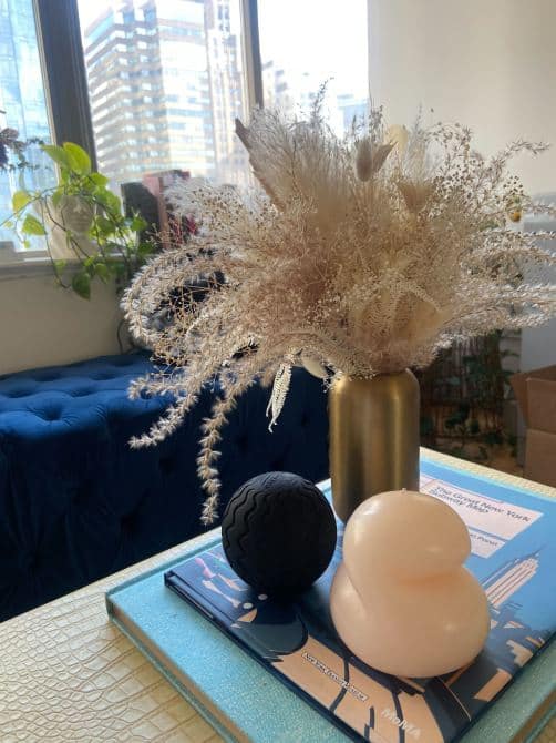 STYLECASTER | Examen de la balle de massage vibrante Therabody Wave Solo STYLECASTER | Examen de la balle de massage vibrante Therabody Wave Solo